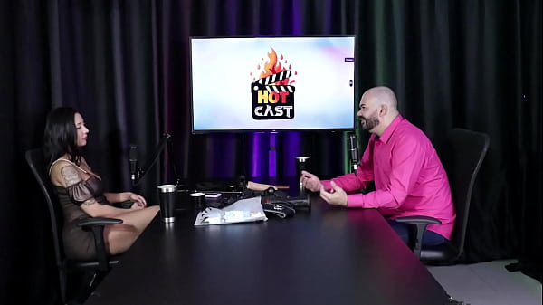 Na Tiv s&atilde;o tr&ecirc;s s&oacute;cios com pensamentos diferentes, e querem fazer conte&uacute;dos s&oacute; com negras - Paulo Avelar (Tiv Models) (SHEER/RED)