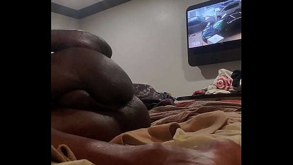 Gotta go find this ho I wanna fuck couldn't  even jack off  