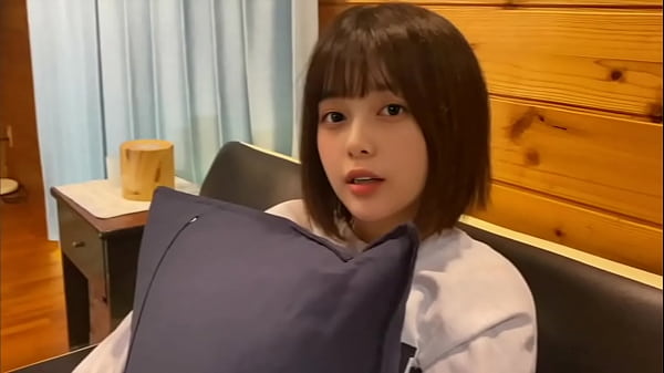 「ねぇ。今からエッチしたい&hellip;」可愛い顔して性欲旺盛な彼女に言われて沢山彼女のおまんこに精子をどくどく注入しました。