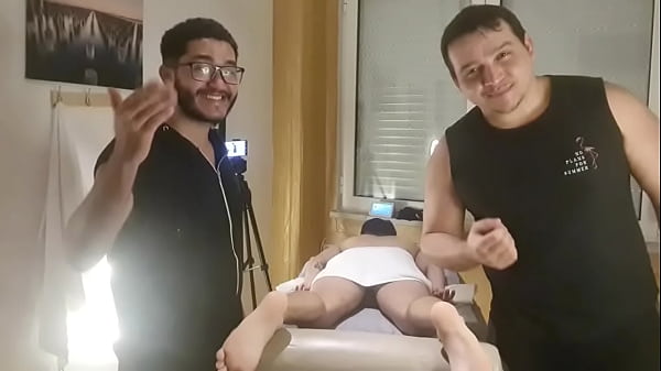 186 - massagem entre amigos 