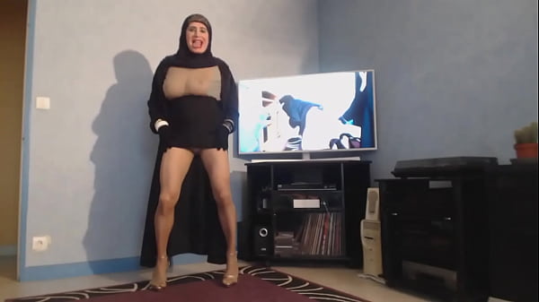 big boobs muslima in hijab