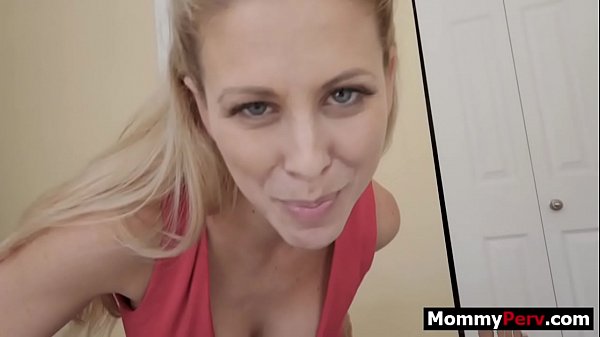 Stepson cums in hot stepmom's pussy 