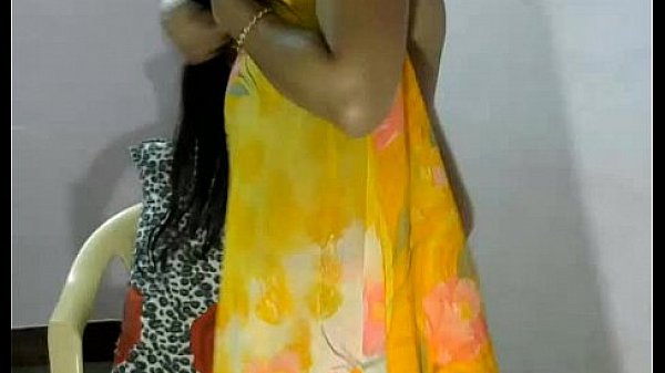 desi babhi sexy dance and boobs show  