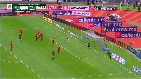 Golazo del chino Huerta
