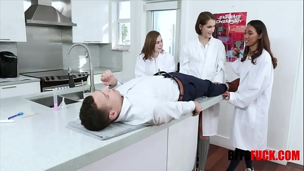 Teen Girls Fuck In Groupsex In  