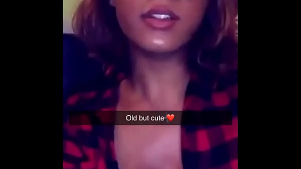 Tranny girl plays with herself