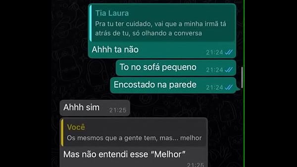 TIA PUTA DANDO MOLE PRO SUBRINHO SAFADO 