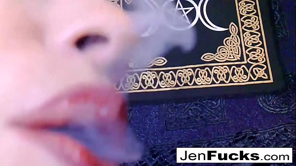 Hot babe loves to blow cock