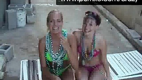 Chicks get wild on the Couch  