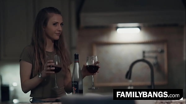 Romance Dream with Stepsister ⭐ FamilyBangs.com