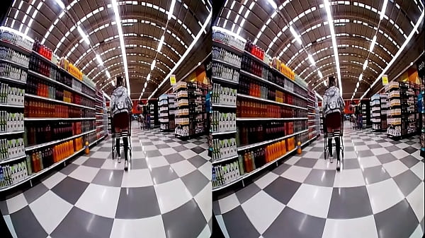 Pussy flashing in the supermarket VR