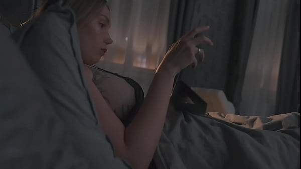 S5E1: Step mom stay with Step son While Husband&rsquo;s Away &mdash; Will a Late Night Turn Into Forbidden Passion?!