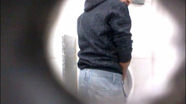 Banheir&atilde;o - Putinho pelo Buraco da Gl&oacute;ria