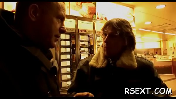 Hottie takes it up the a-hole 