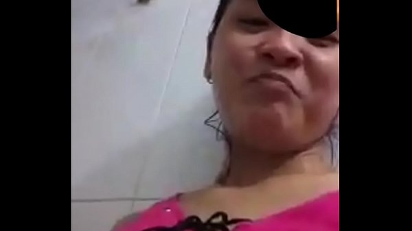 em n&oacute; nứng lắm rồi