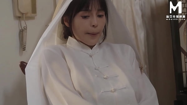 After the sexy milf became a widow, I finally found a reason to have sex with her  