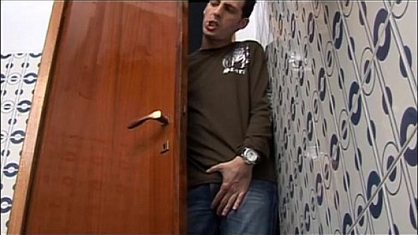 Geek boy spies her sexy taking a shower