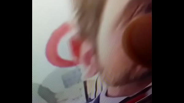 Yeah !!! Voici ma derni&egrave;re cam-tv 4 : ∆ aujourd'hui, il fait chaud, j'ai le barreau ; ma BITE e s'excite sur ta tronche de : reporter et sa bonne t&ecirc;te de salope abruti de la tv - news &deg;&deg;&deg;&deg;&deg;&deg;