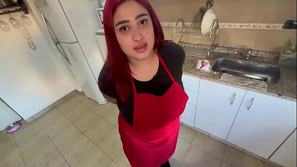 Suegra me cocina y terminamos follando 