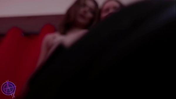 All Natural Giantesses Show Off Their ASSets