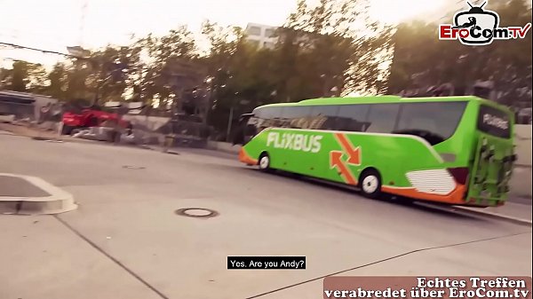 Deutsche akademikerin teen macht Sexdate &uuml;ber EroCom Date in Public und ohne gummi 