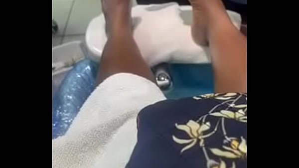 Ebony bbw gets pedicure