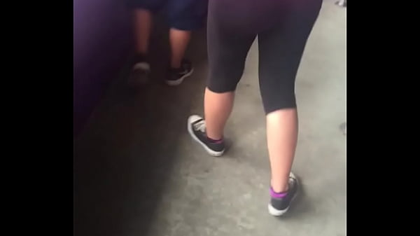 Big booty Italian teen