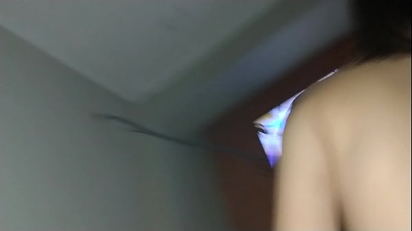 Mi culona mont&aacute;ndose a su macho