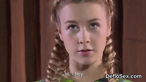 Erotic half-naked hottie tickles her gaped hymen in close range  