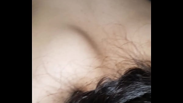 Cho sugar b. vừa thổi k&egrave;n vừa ăn đ&ograve;n