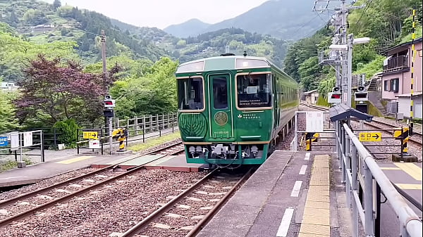 [缆车温泉......] [臀部]