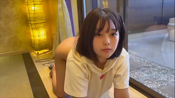 遠距離恋愛で彼氏とSEXがないので我慢できずピストンオナニーで性欲を満たす女子大生。