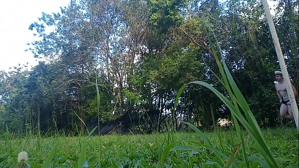 Rol&ecirc; de Carnaval com coroa gostosona em Porto alegre