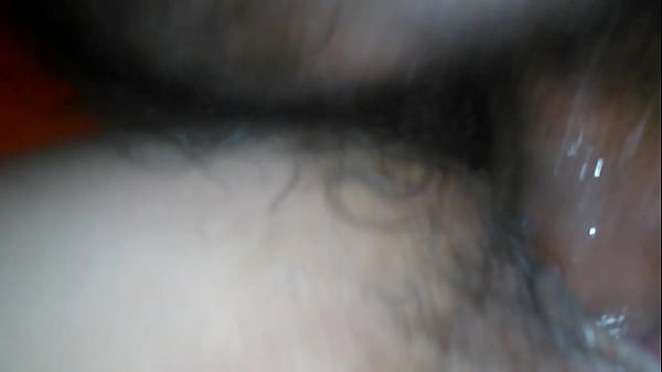 Mi esposa rica comiendo verga y se viene rico 