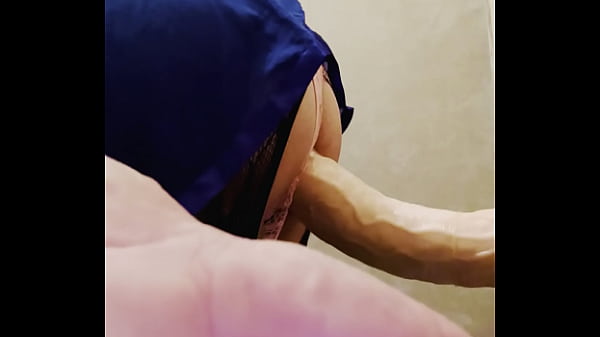 Сучка Трахает себя