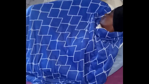 Thot in Texas - Dude Fucks Freaky Milf under the Covers  