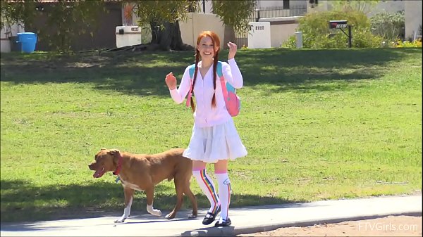 Dolly Little outdoor masturbating