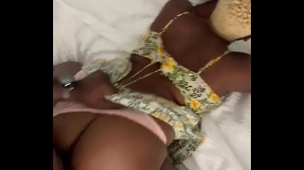 Fat ass black girl back shots hotel sex  
