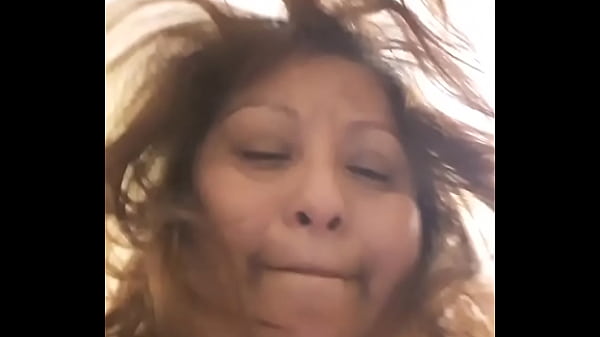 Me manda videos bien cachondos, le gusta cojer