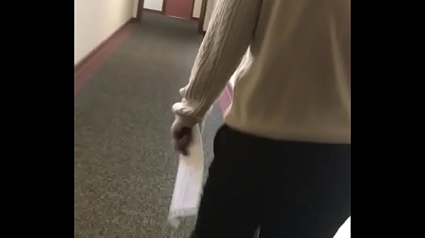 117EFE6E-36A2-4F71-9236-1B6F675B0EA9.MOV 