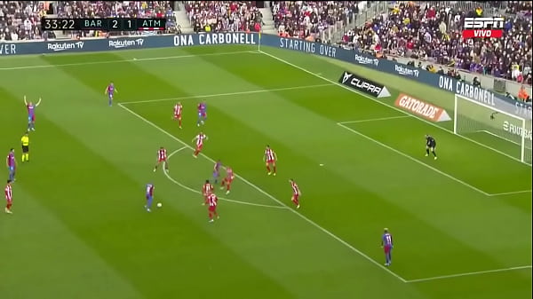 La Xavineta pincha las llantas del autob&uacute;s de Simeone ?