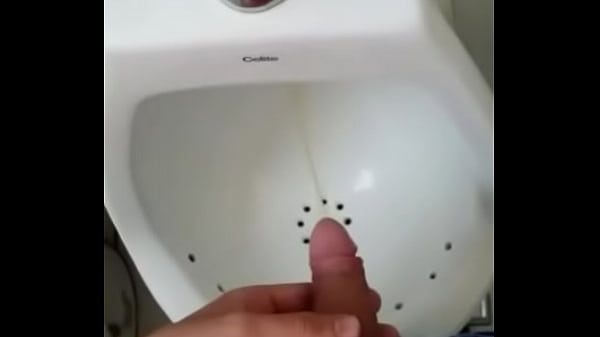 Mijada Gostosa no Banheiro P&uacute;blico. 