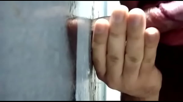 Chupando en Glory Hole chileno  