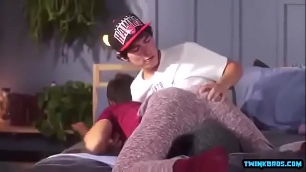 Twink spank booty