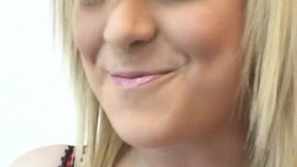 Hot Blonde strips and plays with herself