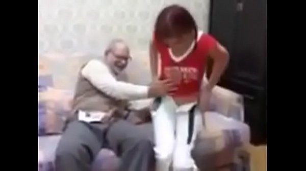 Cojiendo a m&iacute; nieta