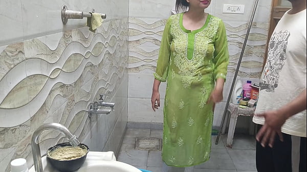 Indian Bhai ne bhen ko kand karte dekh kar usko chudne emand ki mana karne ke baad bhi behn ko khub gaand mari roleplay in hindi  