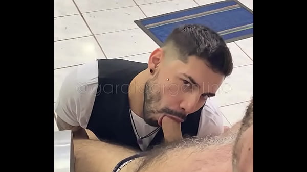 VIP SERVICE IN THE BARBER XXX 