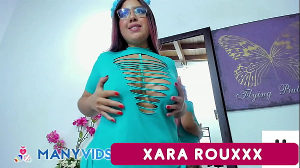 Asi me obligan a follar mi co&ntilde;o en el trabajo 