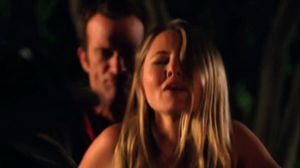 Kaitlin Doubleday - Alumna siendo follada por la enorme polla del director - Sexo en p&uacute;blico